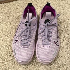 Nike flyknit running show. Worn once.